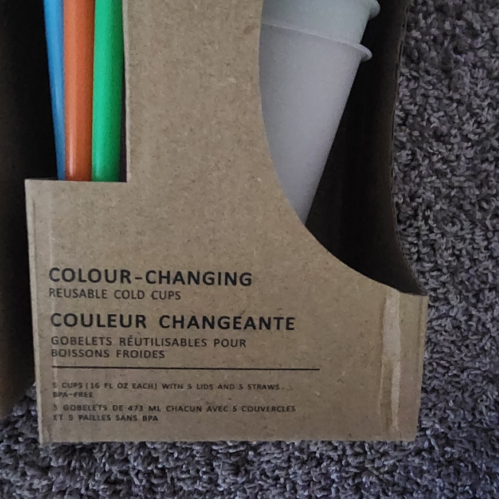 Color changing cups - Picture 3 of 3